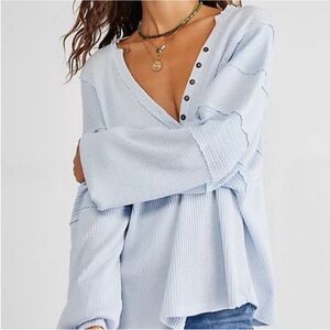 We The Free Callisto Baby Blue Oversized Thermal Henley Women’s Waffle Top Sz L